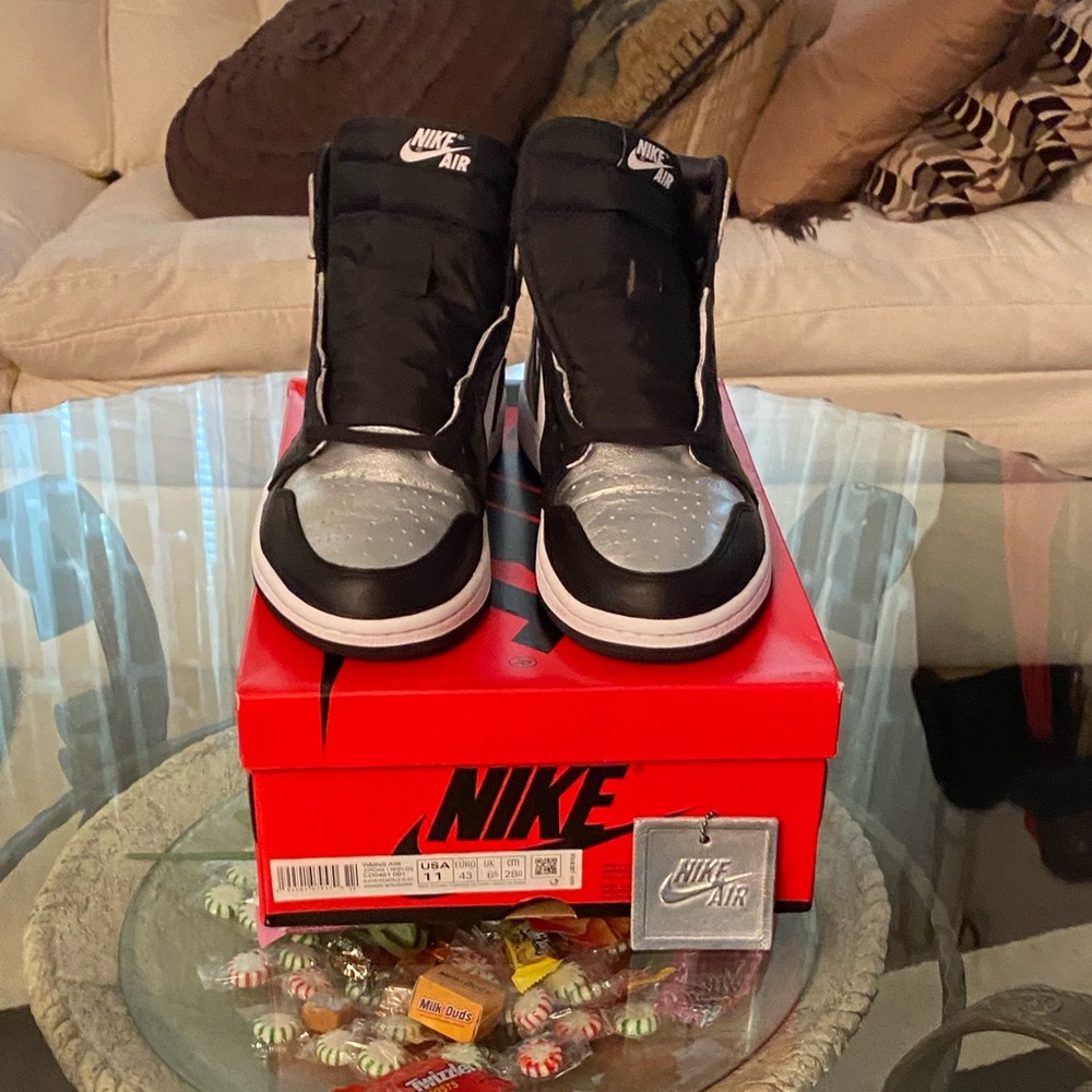 Jordan 1 silver toe